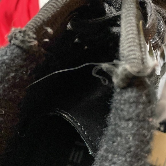 Helix Boots, Size 8 - Picture 7 of 7